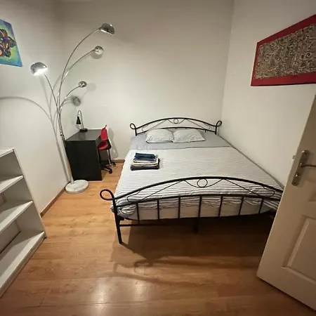 Coup De Coeur A Montmartre פריז